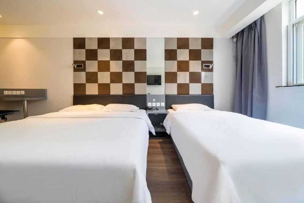 Hotel Hanting Premium Xinzhuang South Plaza 3*