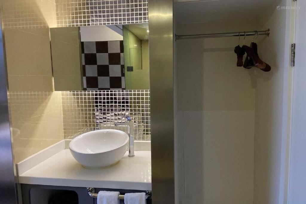 Hotel Hanting Premium Xinzhuang South Plaza Shanghai